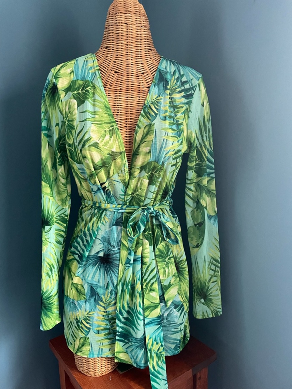 Tropical Green Stretchy Mesh Tie-Waist Swim or Beach Cover-Up J Lo Inspired - Picture 2 of 12